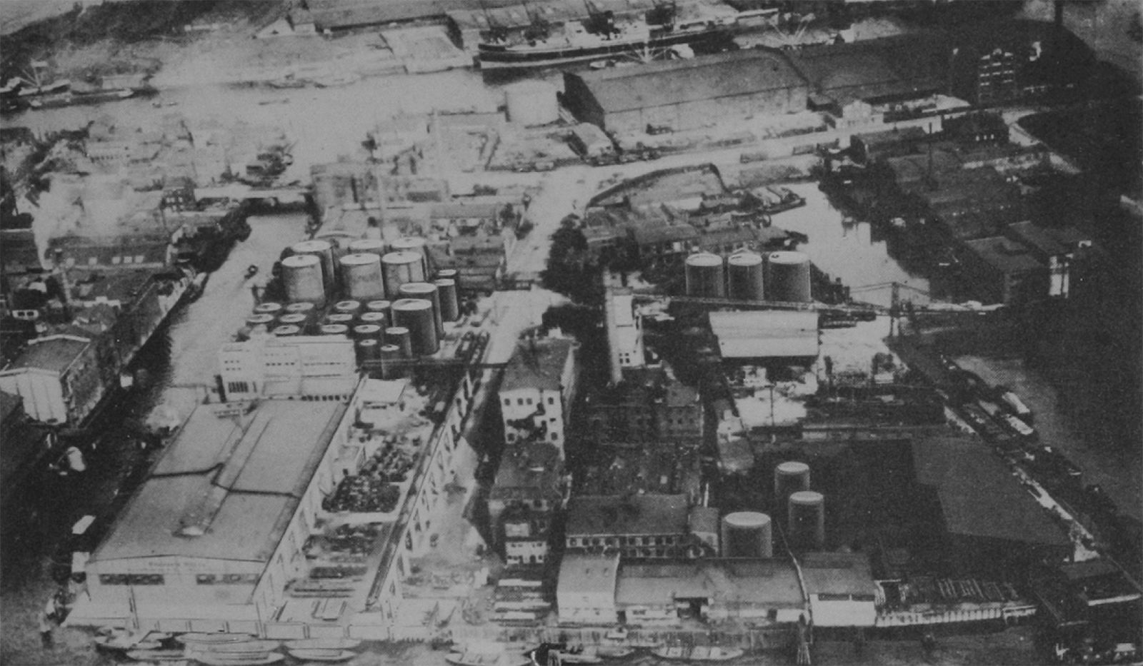 Rhenania-Ossag Mineralölwerke AG, Hampuri