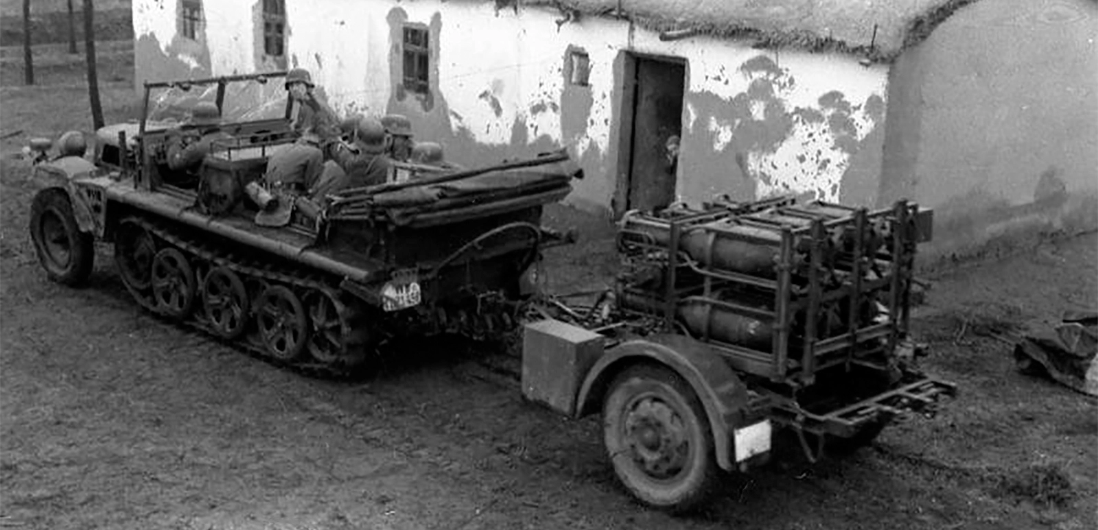 Sd.Kfz.10 Nebelwerfer
