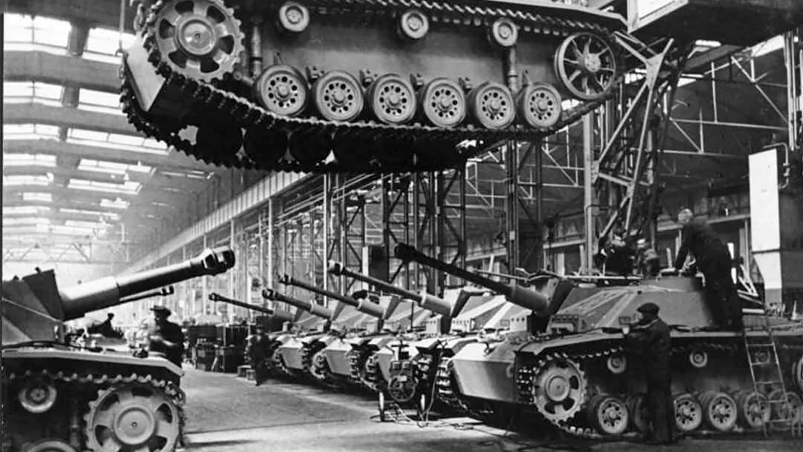 StuG III Ausf.G factory